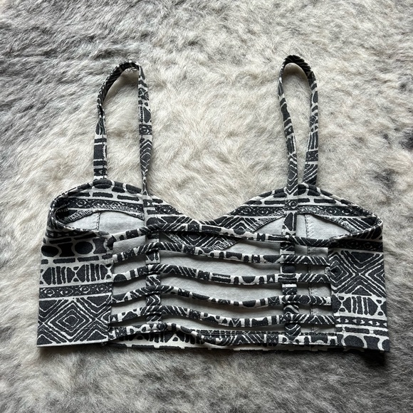 Brandy Melville Crop One Size - Picture 3 of 5